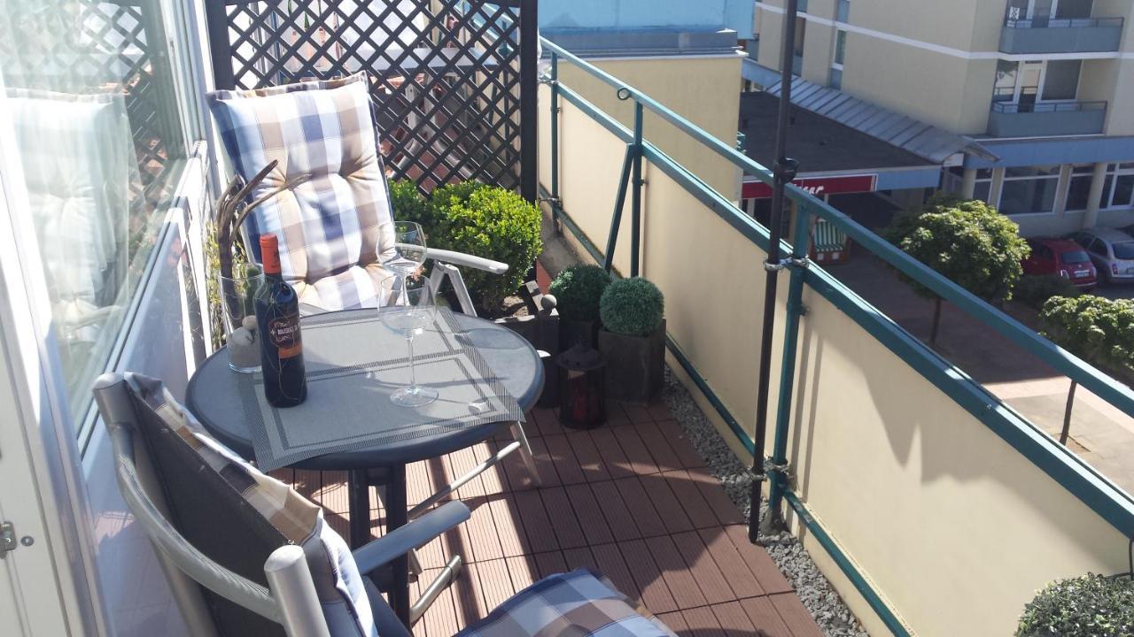 Penthouse Ferienwohnung Auszeit, Gerne Mit Hund, Wlan Inkl. Laboe Exterior photo
