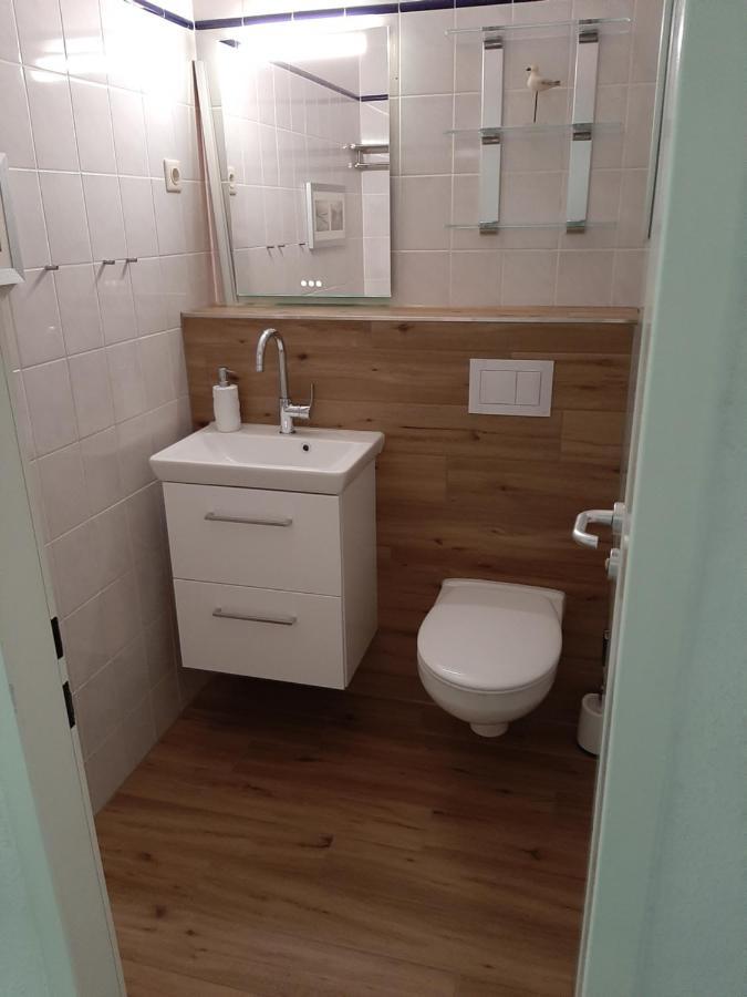 Penthouse Ferienwohnung Auszeit, Gerne Mit Hund, Wlan Inkl. Laboe Exterior photo