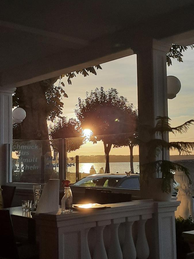 Penthouse Ferienwohnung Auszeit, Gerne Mit Hund, Wlan Inkl. Laboe Exterior photo