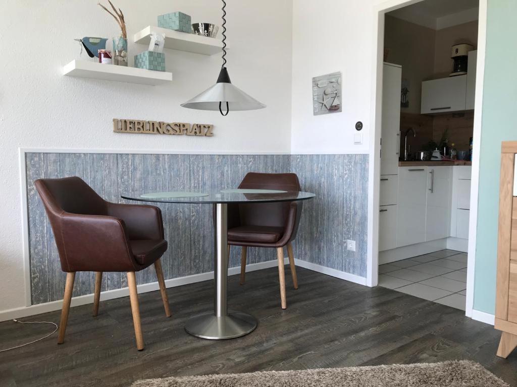 Penthouse Ferienwohnung Auszeit, Gerne Mit Hund, Wlan Inkl. Laboe Exterior photo